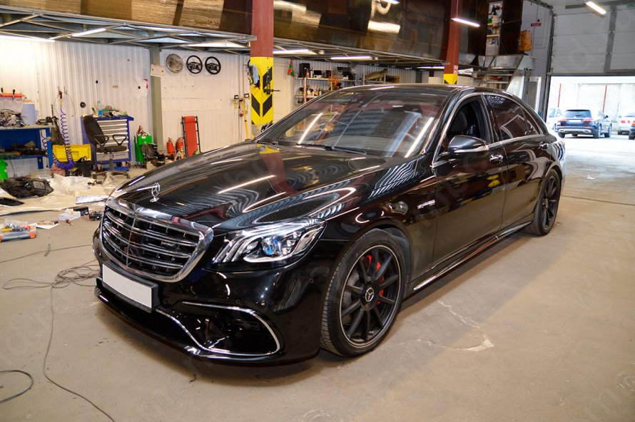 Mercedes Benz 222 6.3 AMG