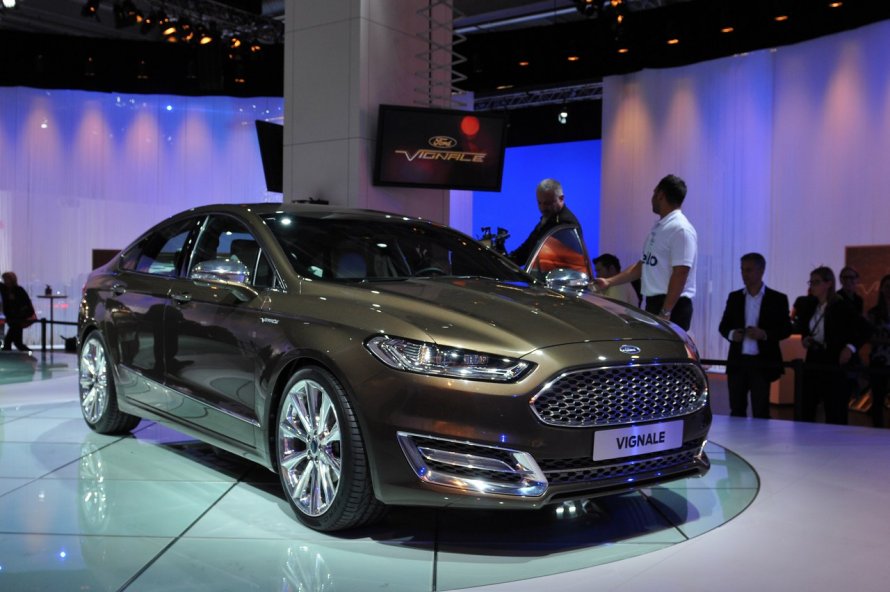 Ford Mondeo Vignale 2020 салон