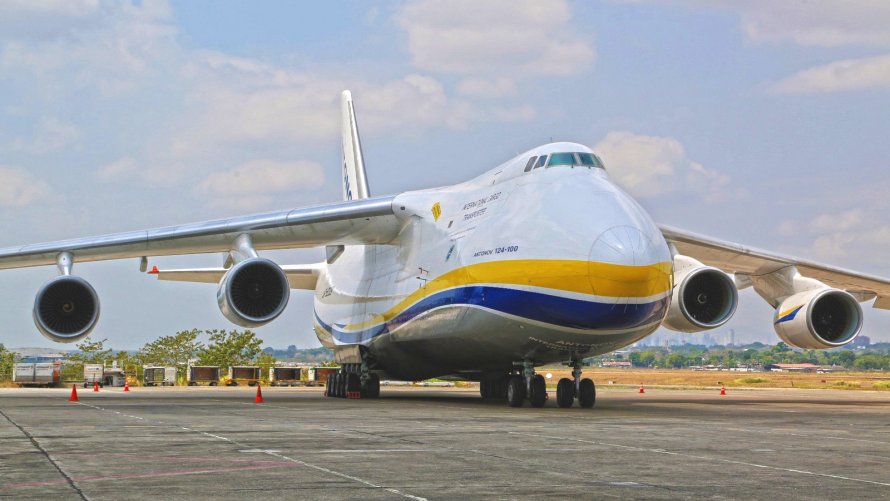 АН-124-100 Руслан