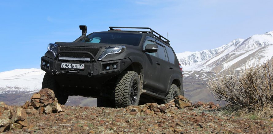 Toyota Land Cruiser Prado off Road