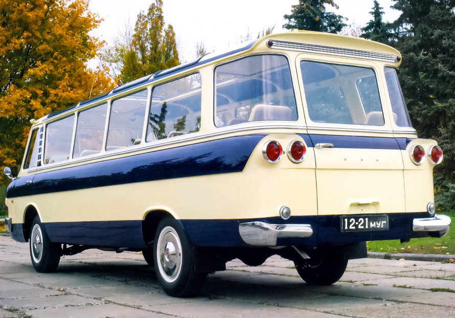 Ил 118