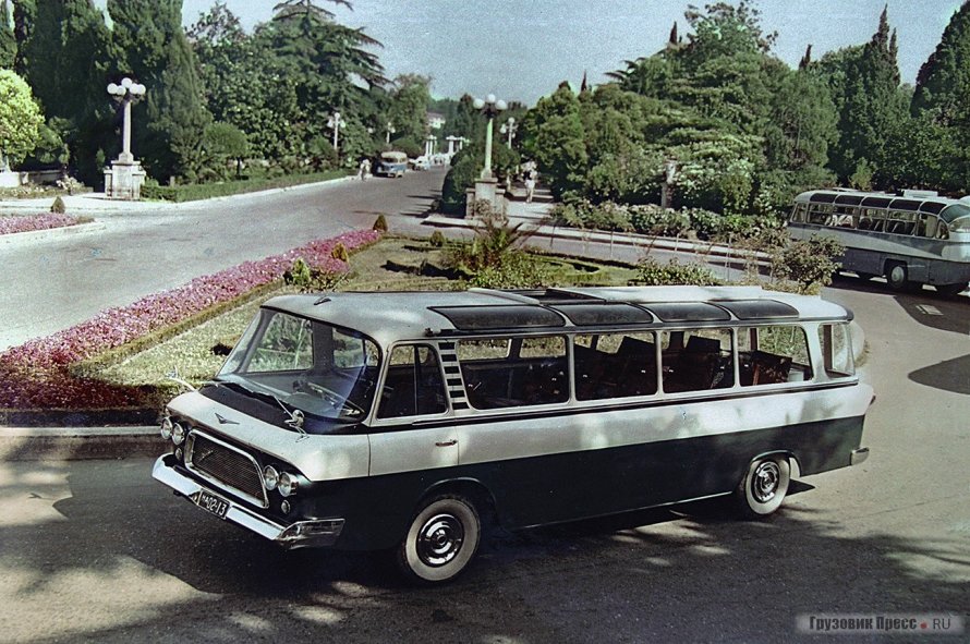 Автобус ЗИЛ 118