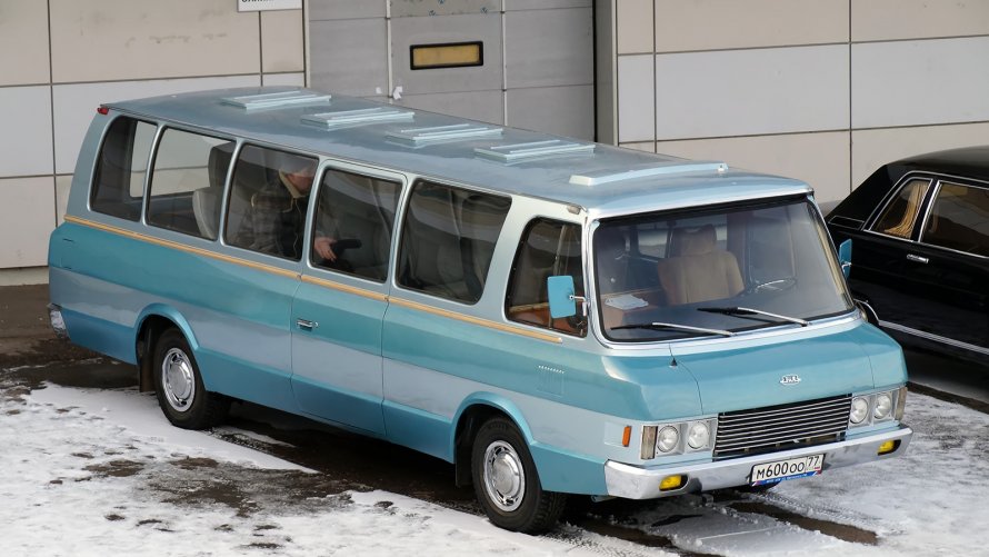 Ist ЗИЛ 118