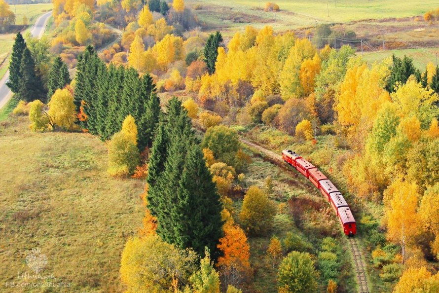 Железная дорога осень