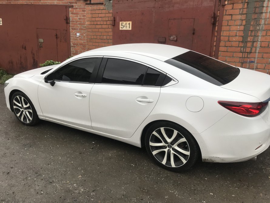 Mazda 6 GH белый перламутр