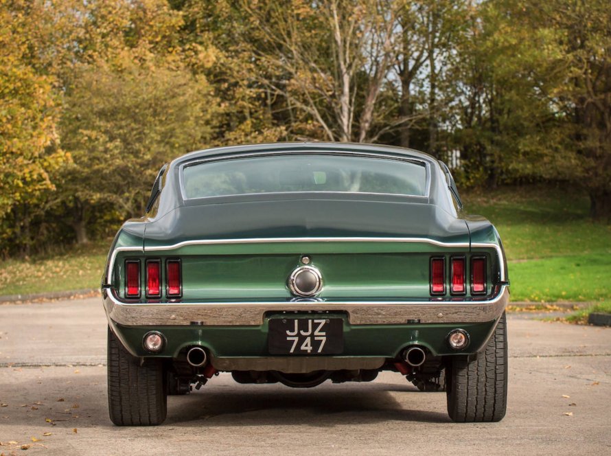 Форд Мустанг Fastback