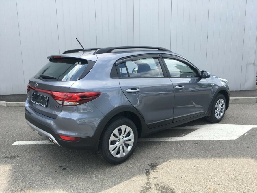 Kia Rio x-line серый