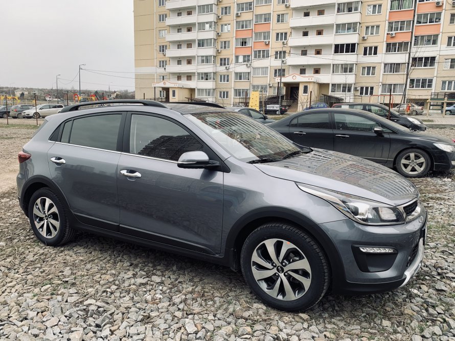 Kia Rio x-line серый