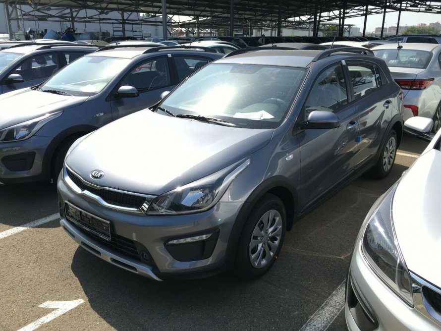 Kia Rio x-line серый