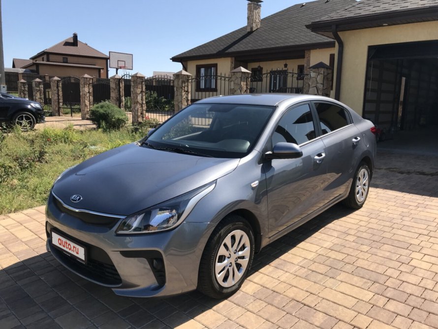 Kia Rio 2018 серый