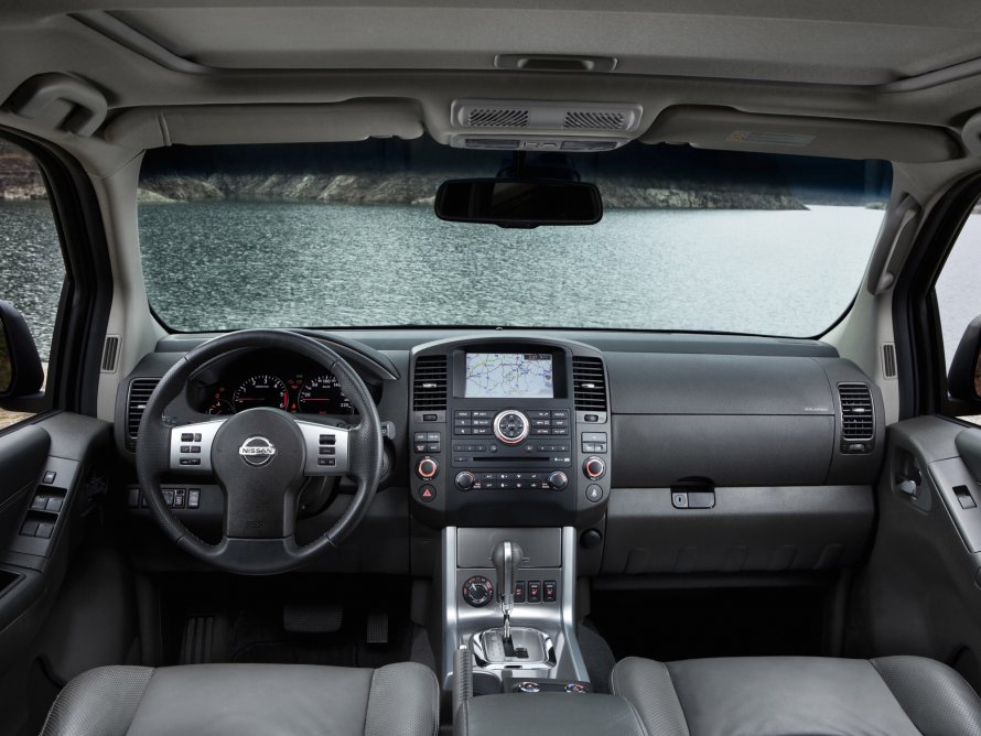 Nissan Pathfinder 2008 салон
