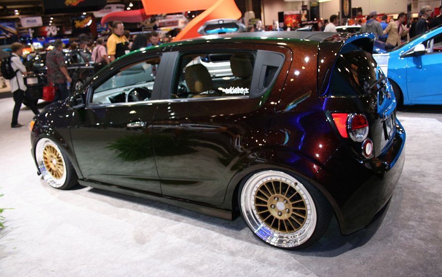 Chevrolet Aveo t300 stance