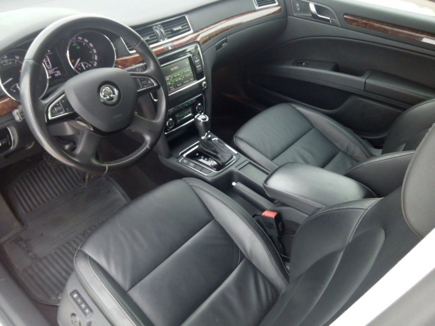Skoda Superb 2018 салон