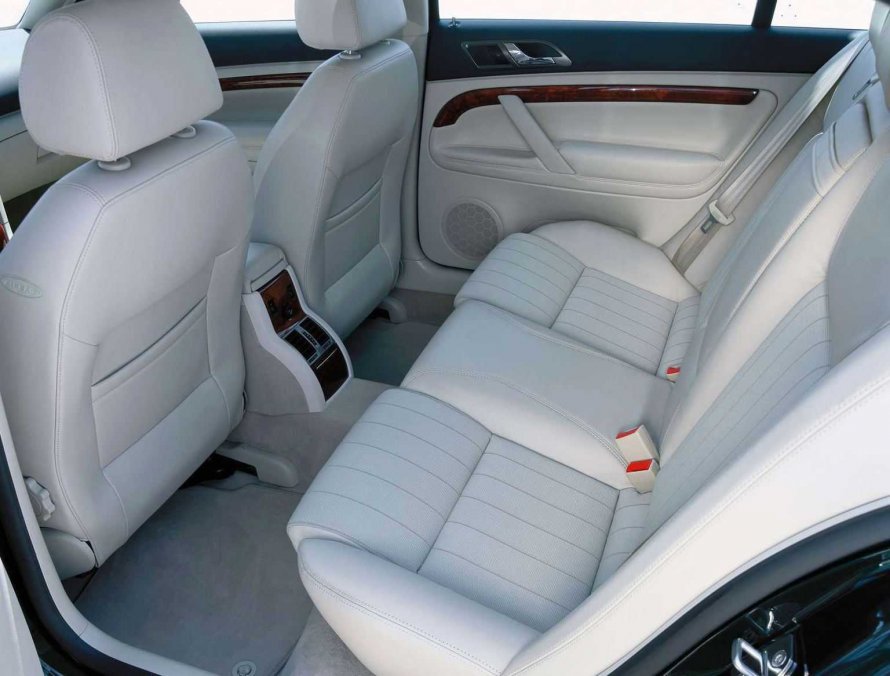 Skoda Superb 2 универсал салон