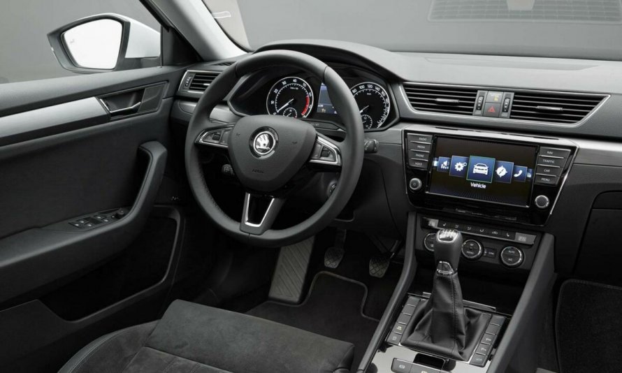 Škoda Superb 2010 салон
