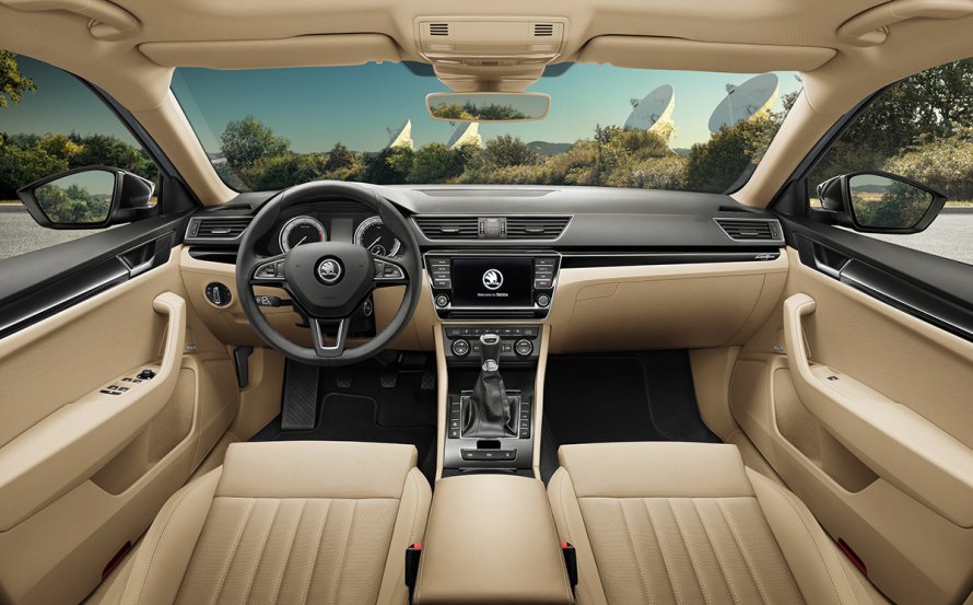 Skoda Superb 2014 седан салон