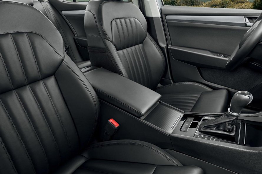 Škoda Superb 2013 салон