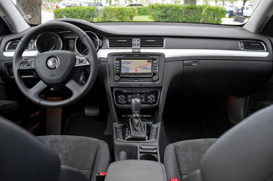 Skoda Superb 2 светлый салон