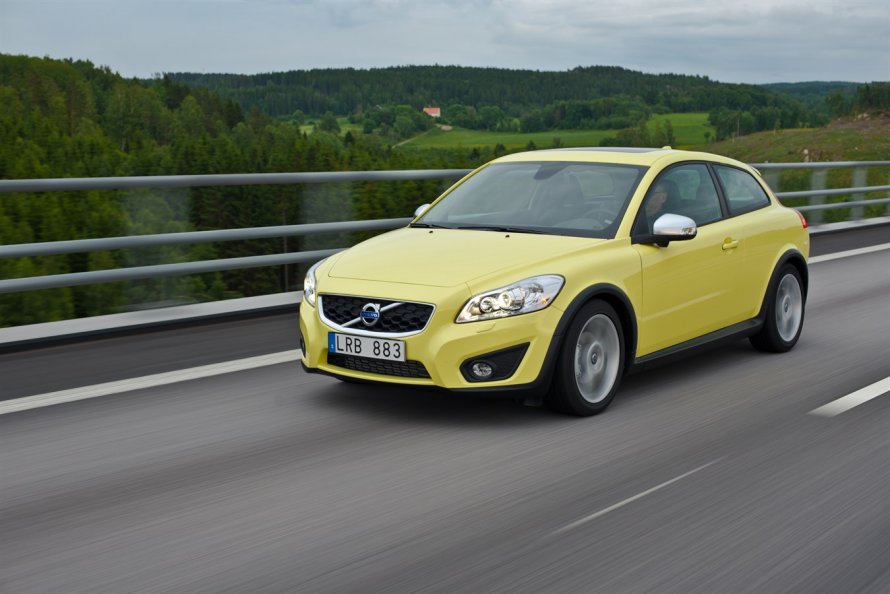 Volvo c30 седан