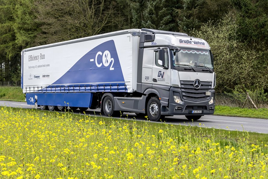Тягач Mercedes-Benz Actros