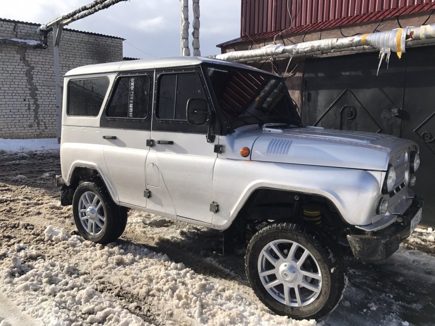 УАЗ Хантер r18