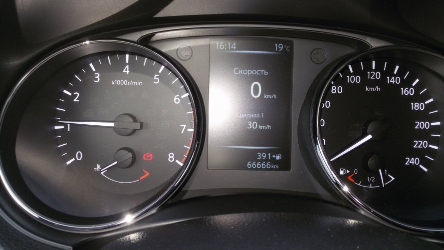 Nissan Qashqai 2020 спидометр