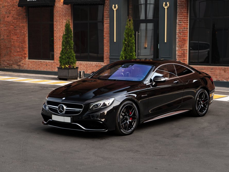 Mercedes Benz s class Coupe 63 AMG