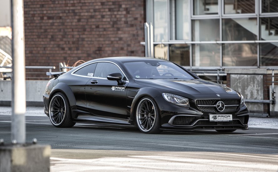 Мерседес-Бенц s63 AMG Coupe черный