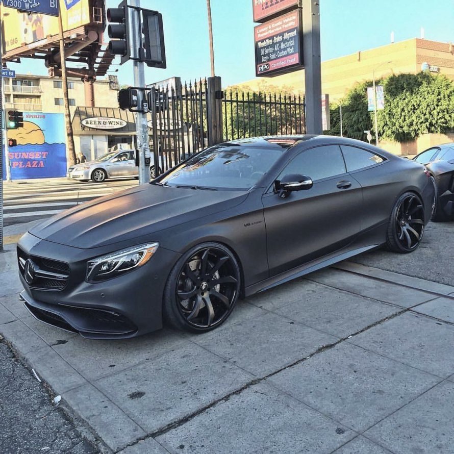 Mercedes s63 AMG Coupe 2020 черный матовый