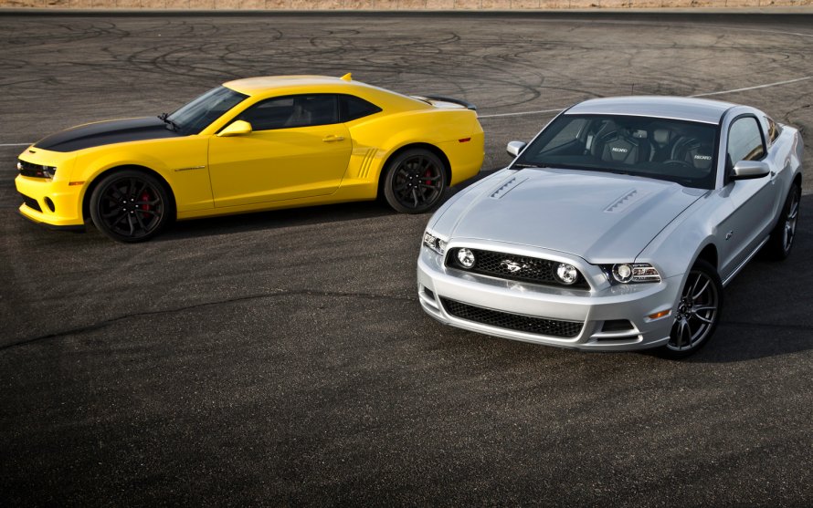 2015 Ford Mustang gt vs