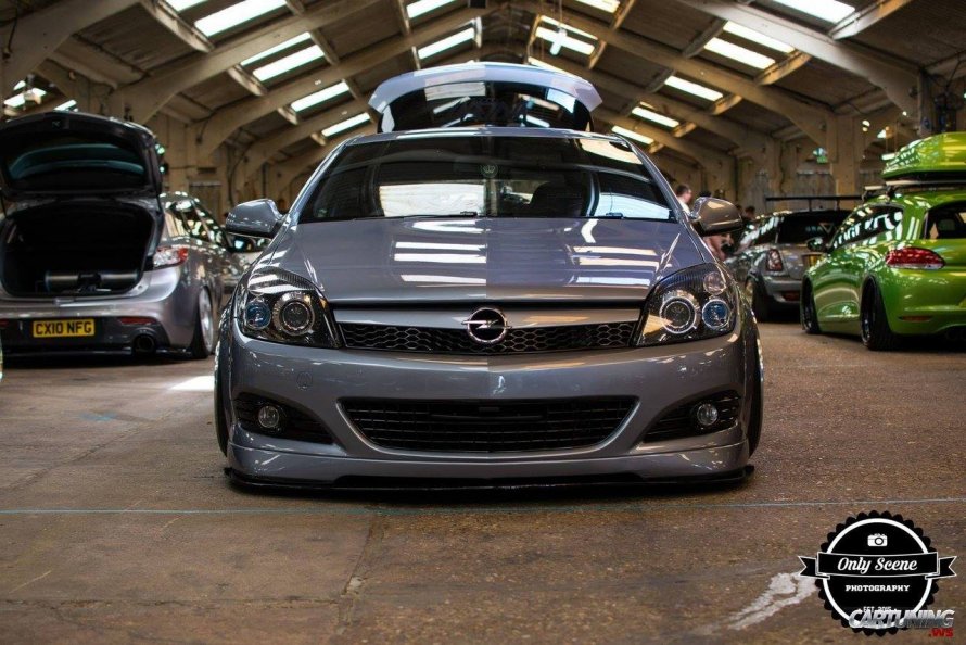 Opel Astra h stance