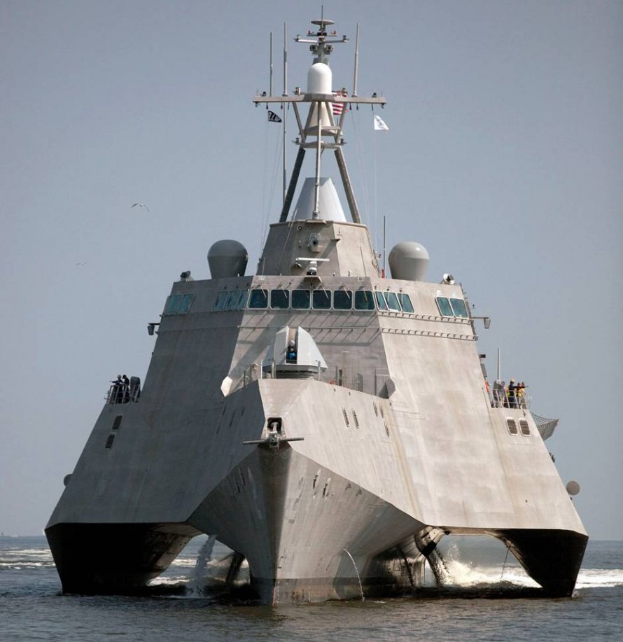 Корабль USS LCS-2 `Independence`