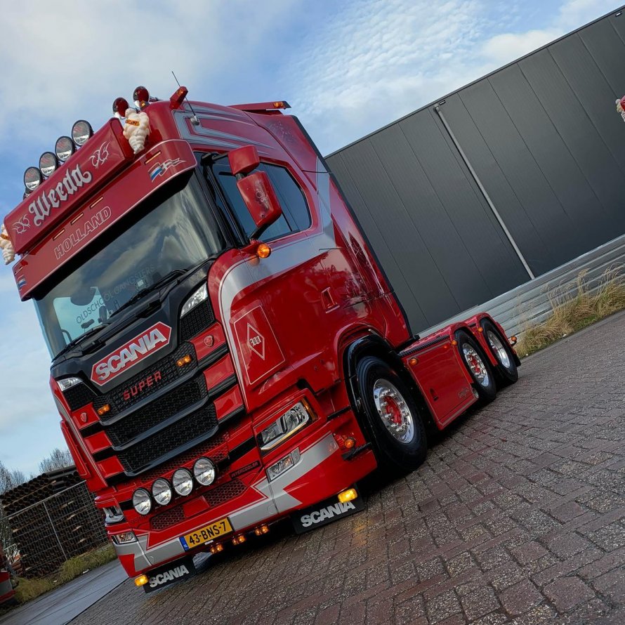 Scania s 500 v8
