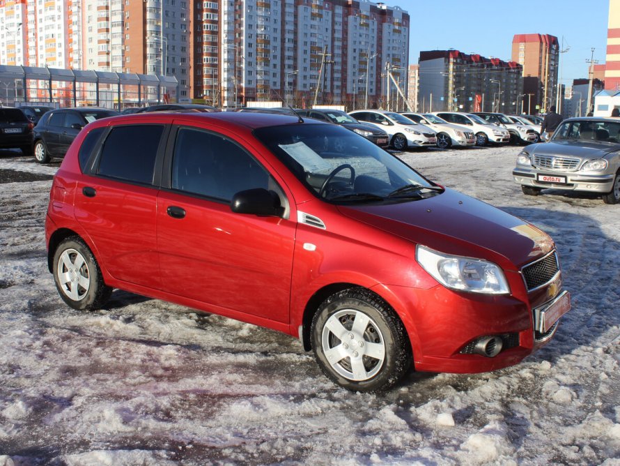 Шевроле Авео т250 красная