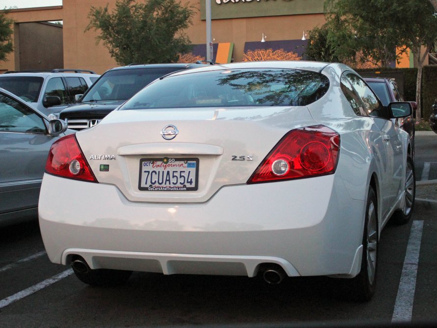 Nissan Altima 2020