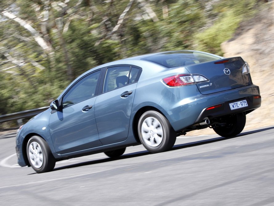 Mazda 3 Hatchback 2013