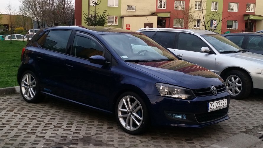 Volkswagen Polo sedan белый