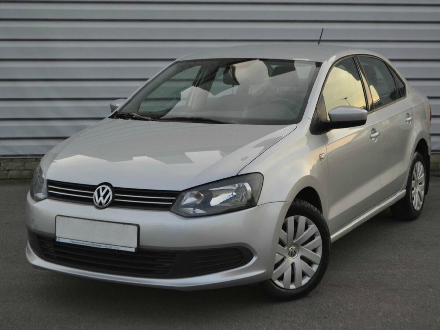 VW Polo sedan 2010