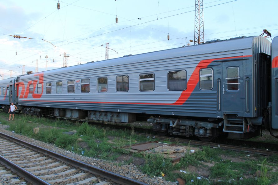 Поезд 12