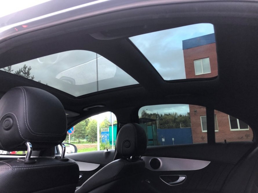 Панорамная крыша Мерседес w205