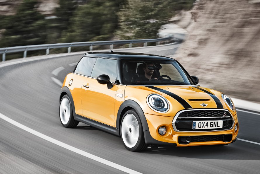 Машина Mini Cooper s