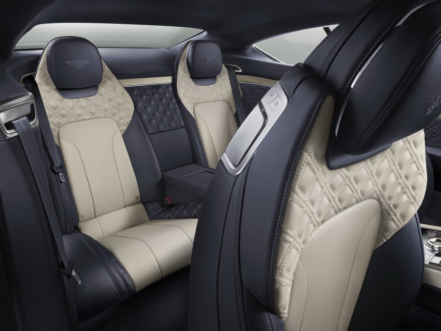 Bentley Continental салон сзади