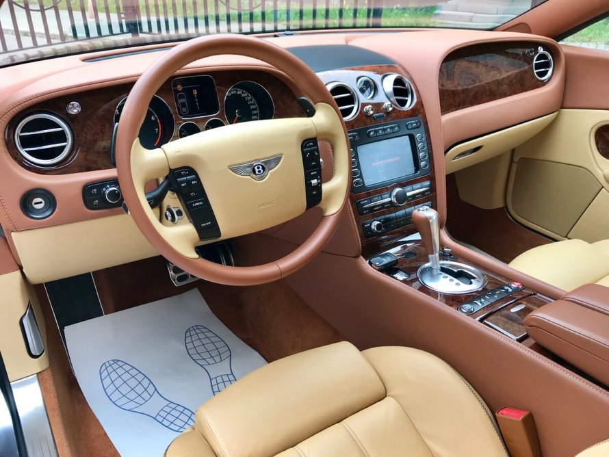 Bentley Continental gt 2005 салон