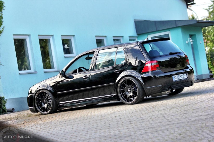 Volkswagen Golf r32 mk4 Tuning белый