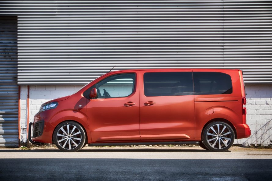 Peugeot traveller 18