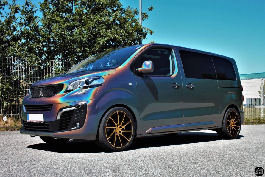 Peugeot traveller r20