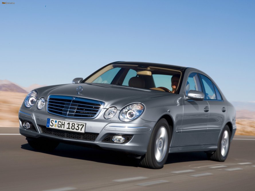 Mercedes Benz e200