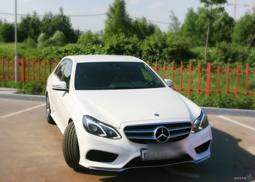 Мерседес Бенц e200