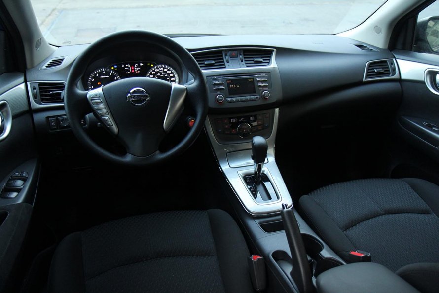 Nissan Sentra 2014 салон