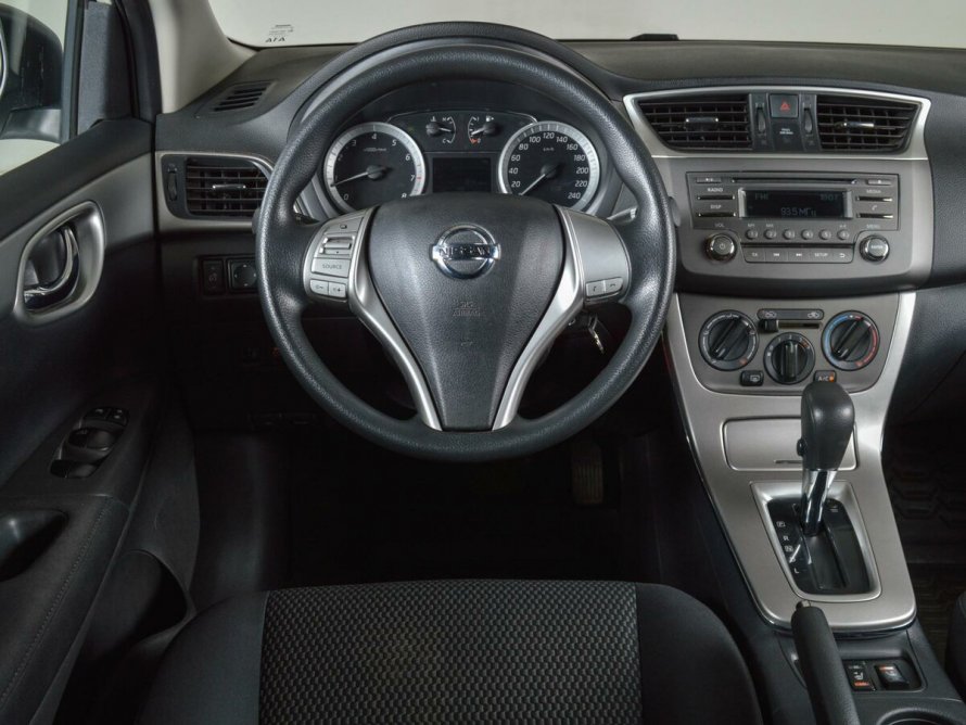 Nissan Sentra 2014 салон механика